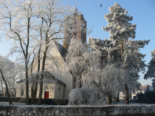Sraskerke Kerk + sneeuw